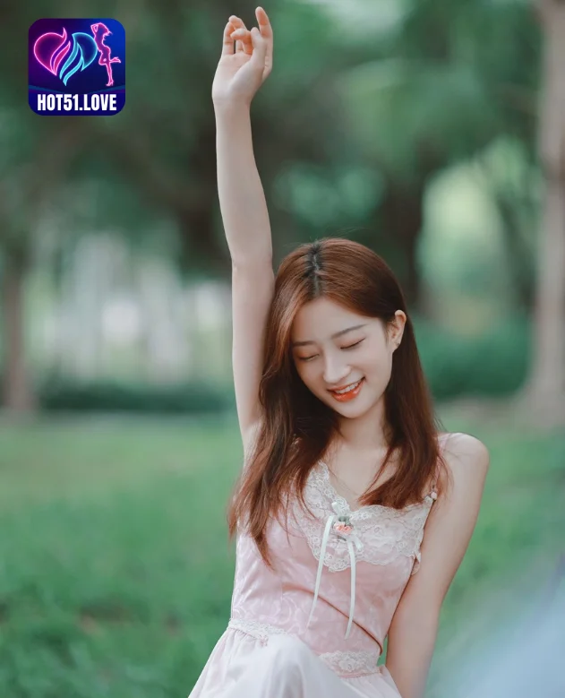 Mengulas Fenomena Jiao Tang (焦糖) Star China Livestream Hot51: Download Aplikasi Hot51 dan Rasakan Sensasi Live Mod yang Menggebu Beautiful girl 6 - Hot51 Jiao Tang-Hot51