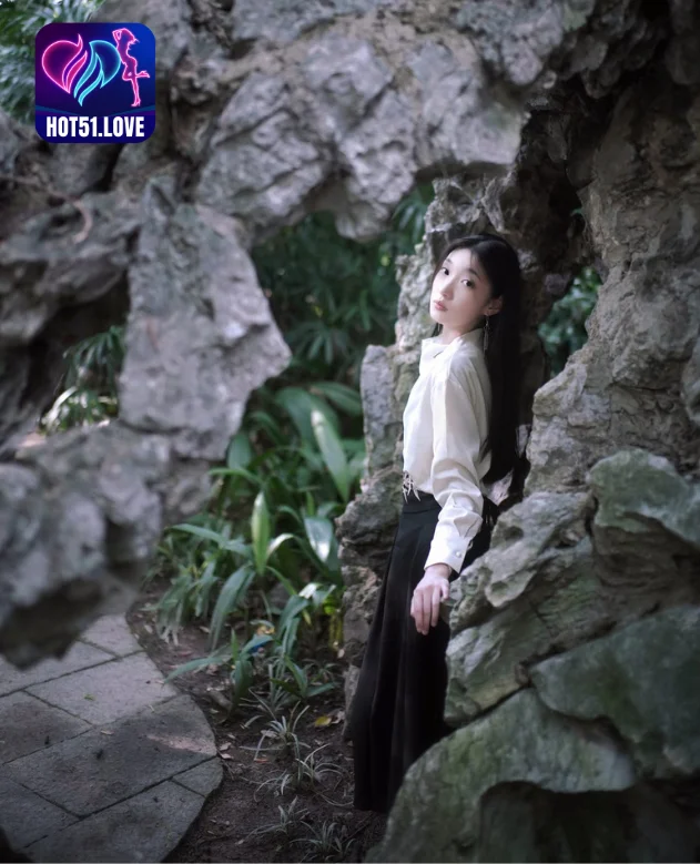 Mengulas Kehebohan Zhi Zhi (栀栀) Star China Livestream Hot51: Download Aplikasi, APK Mod Hot51, dan Pengalaman Unik Beautiful girl 6 - Hot51 Zhi Zhi-Hot51