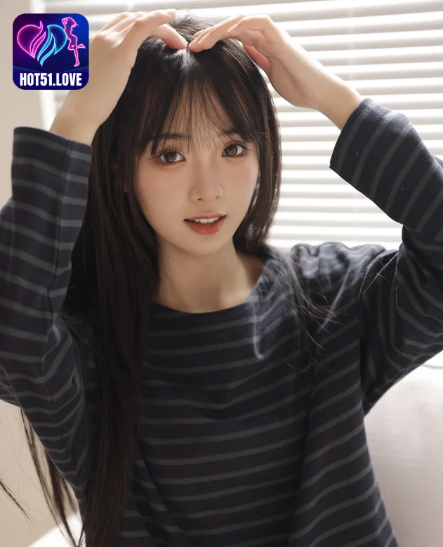 You are currently viewing Mengulas Kehebohan Li Li Zai W (莉莉崽w) di Hot51: Aplikasi Live Streaming Terbaru yang Sedang Mendunia Beautiful girl