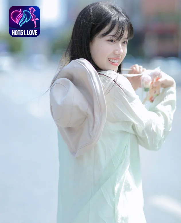 Qiu Yang Yi He-Hot51