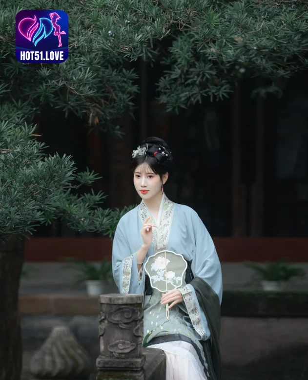 Chu Cha (初茶) Star China Livestream Hot51: Explore the Thrilling World of Live Entertainment with HotLive APK Mod 4 - Hot51 Chu Cha-Hot51