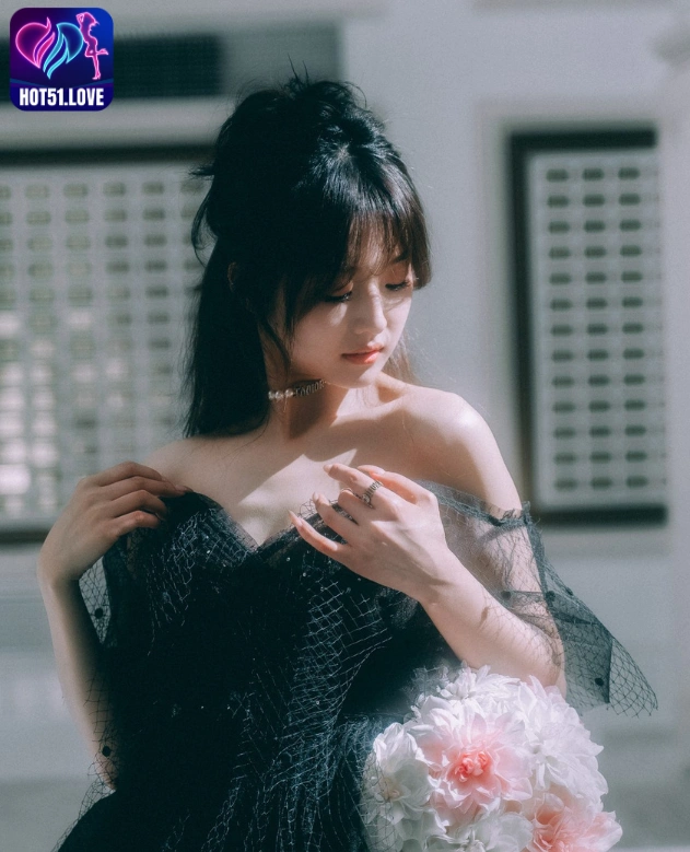 Xiao Qian Chen-Hot51