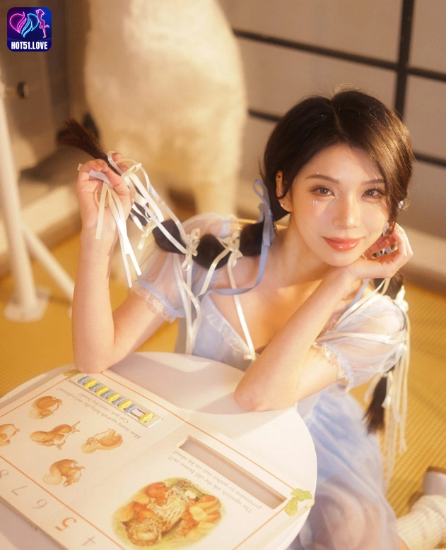 Mengulas Fenomena Rong Rong Star Indonesia Livestream Hot51: Apk Live Streaming, Download Hot 51 Live, dan Keamanan AM Mod Apk Terbaru 5 - Hot51 Rong Rong-Hot51