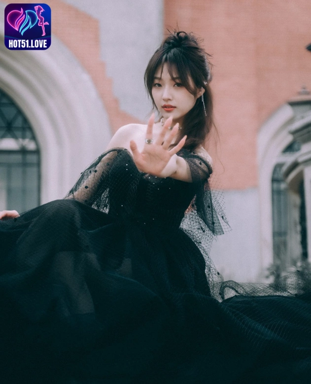 Xiao Qian Chen-Hot51