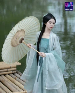 Read more about the article Beautiful LSababe Influencer Wanita Terpopuler di Indonesia Hot51