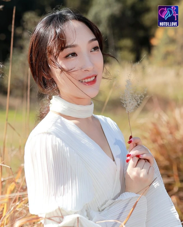 Beautiful Yu Yan Influencer Wanita di Indonesia Hot51: Ikon Live Streaming Terpopuler 7 - Hot51 Yu Yan-Hot51