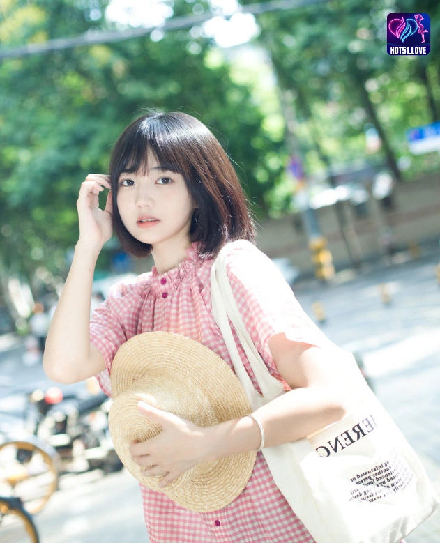 Tang Tang-Hot51: Beautiful Aplikasi Live Streaming Pilihan Terbaik 2 - Hot51 Tang Tang-Hot51