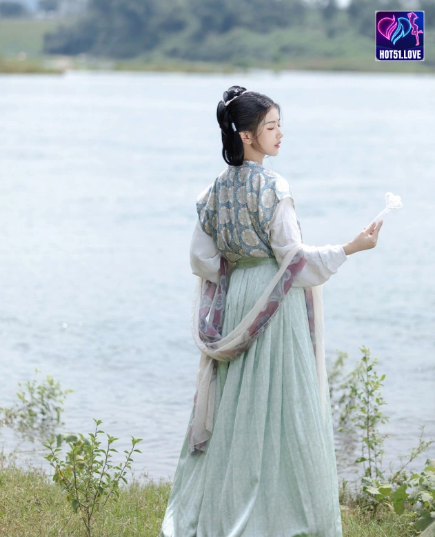 Beautiful Girl Suan La Profil dan Ulasan Lengkap Influencer Hot51 Indonesia 3 - Hot51 Suan la-Hot51