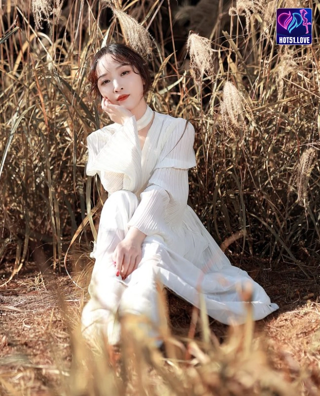 Beautiful Yu Yan Influencer Wanita di Indonesia Hot51: Ikon Live Streaming Terpopuler 6 - Hot51 Yu Yan-Hot51